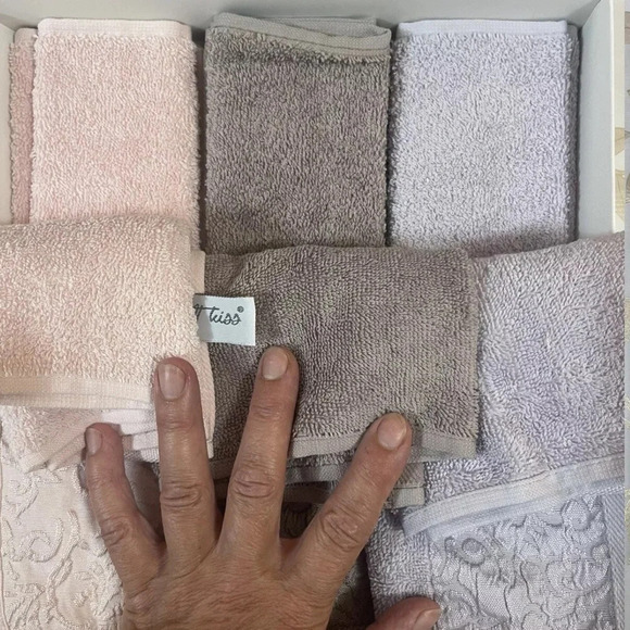 Set Of 6 Towels In A Box  - Bath Hand Towel 💯 % Cotton Made In Turkey - Picture 6 of 6